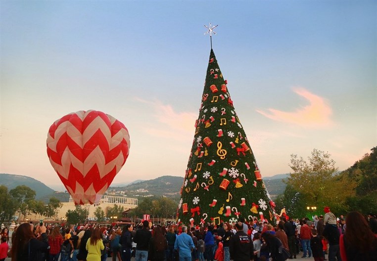 Christmas By The Lake Opening